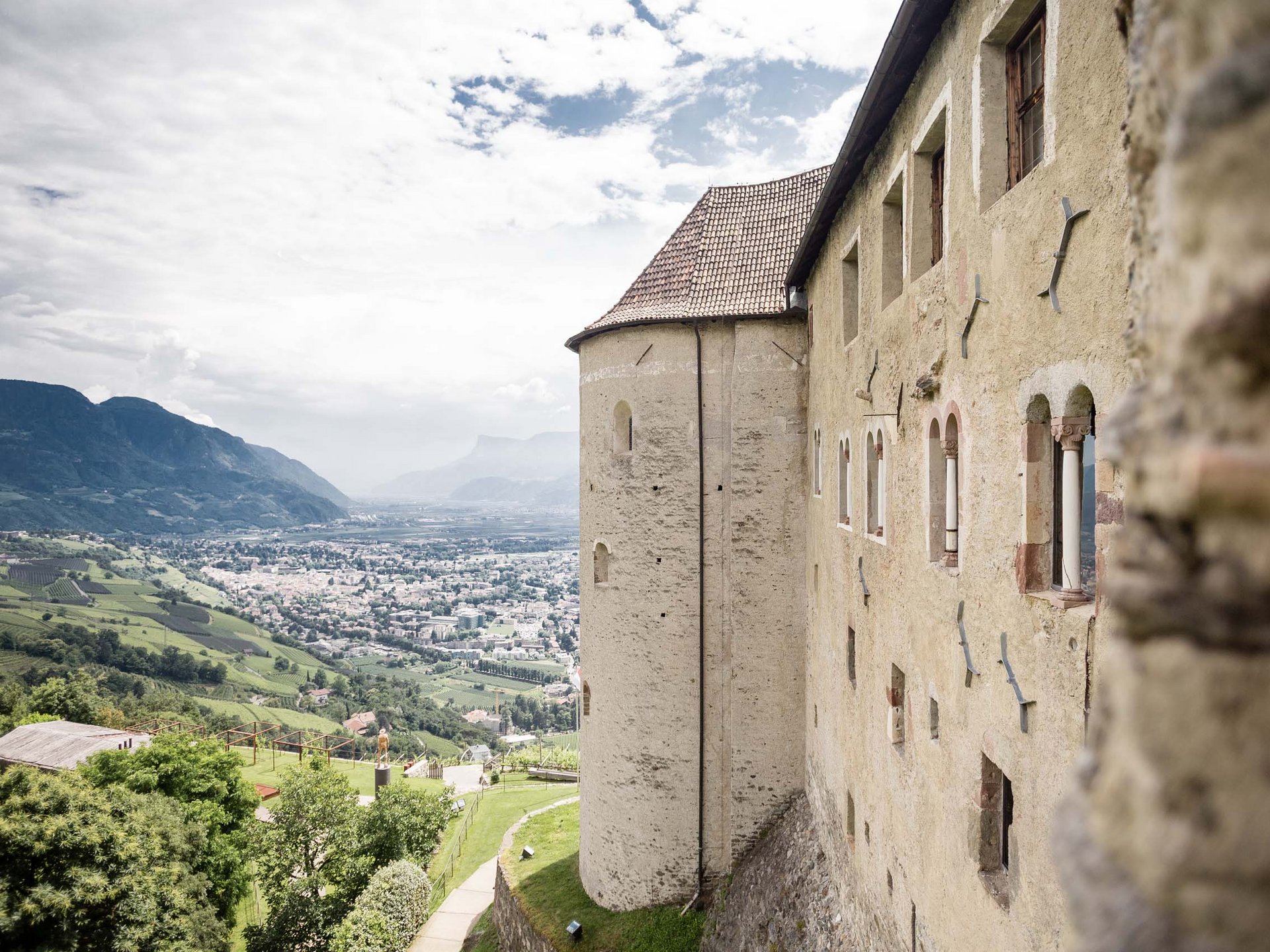 Willkommen in Dorf Tirol. Ihrem Hotel mit Charme.