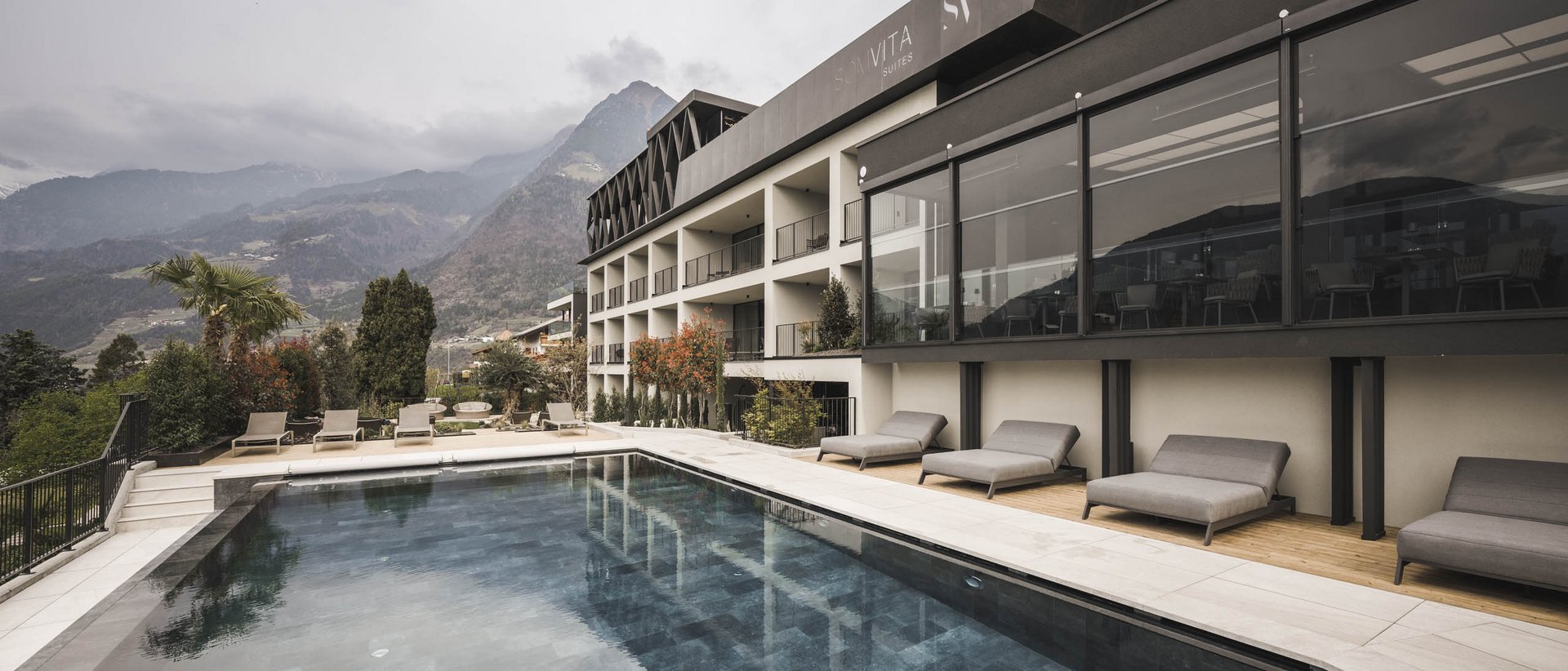 Un hotel a Tirolo con piscina decisamente esclusivo